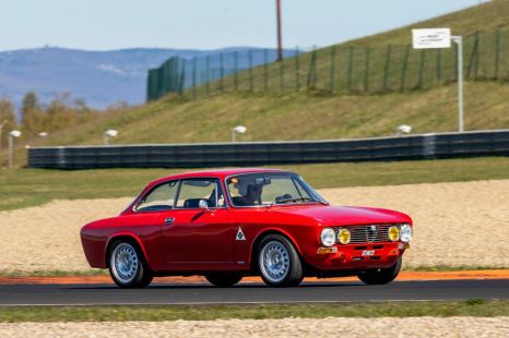 Účastníci COE 2026 se potkali na Autodromu Most